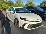 Used 2025 Toyota Camry SE image 4