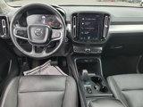 Used 2019 Volvo XC40 T5 Momentum image 4
