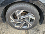 Used 2025 Hyundai Elantra SEL image 5