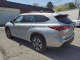 Used 2022 Toyota Highlander XLE image 4