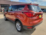 Used 2019 Ford Escape SE image 5