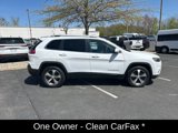 Used 2021 Jeep Cherokee Limited w/ Elite Package image 2