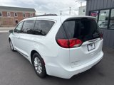 Used 2017 Chrysler Pacifica Touring-L image 3