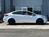 Used 2017 Kia Forte LX image 2