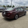 Used 2017 Honda Accord Touring image 3
