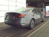 Used 2024 Nissan Altima 2.5 SV image 3