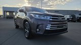 Used 2017 Toyota Highlander Plus image 4