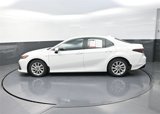 Used 2024 Toyota Camry LE image 4