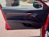 Used 2022 Toyota Camry SE image 4