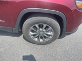 Used 2019 Jeep Cherokee Latitude Plus w/ Comfort/Convenience Group image 2
