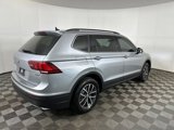 Used 2019 Volkswagen Tiguan SE image 3
