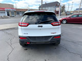 Used 2016 Jeep Cherokee Trailhawk image 6