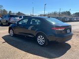 Used 2021 Toyota Corolla LE image 3
