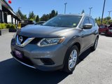 Used 2014 Nissan Rogue SV image 2
