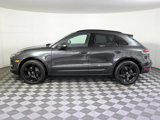 Certified 2022 Porsche Macan image 2
