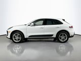 Certified 2024 Porsche Macan image 2