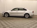 Used 2017 Volkswagen Passat 1.8T SE image 2