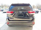 Used 2017 Toyota Highlander LE image 5