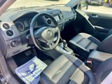 Used 2013 Volkswagen Tiguan SE image 2