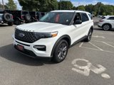 Used 2022 Ford Explorer XLT w/ Equipment Group 202A image 3
