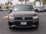 Used 2023 Volkswagen Tiguan SE R-Line image 2