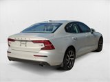 Used 2019 Volvo S60 T6 Momentum w/ Premium Package image 5