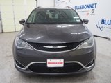 Used 2017 Chrysler Pacifica Touring-L Plus image 3