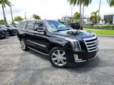 Used 2018 Cadillac Escalade Luxury image 2