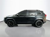 Used 2015 Jeep Cherokee Trailhawk w/ Comfort/Convenience Group image 4