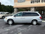 Used 2007 Chrysler Town & Country Touring image 2