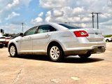 Used 2010 Ford Taurus SE image 5