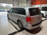 Used 2017 Dodge Grand Caravan SXT w/ Rear Park Assist Package image 5