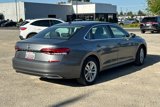 Used 2020 Volkswagen Passat 2.0T SE image 3