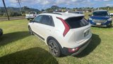 Used 2023 Kia Niro EX Touring image 3