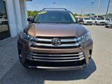 Used 2017 Toyota Highlander Limited image 2