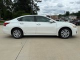 Used 2013 Nissan Altima 2.5 S image 3