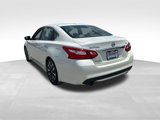 Used 2016 Nissan Altima 2.5 SL w/ 2.5 Technology Package image 3