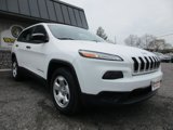 Used 2015 Jeep Cherokee Sport image 3