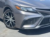 Used 2023 Toyota Camry SE image 2