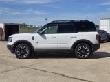 Used 2022 Ford Bronco Sport Outer Banks image 3