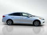 Used 2016 Hyundai Sonata SE image 3