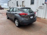 Used 2020 Nissan Kicks S image 3
