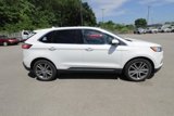 Used 2020 Ford Edge Titanium image 2