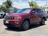 Used 2019 Jeep Grand Cherokee Laredo w/ 18" Wheel & 8.4" Radio Group image 4