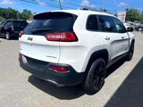 Used 2016 Jeep Cherokee Limited image 3