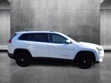 Used 2019 Jeep Cherokee Latitude w/ Popular Appearance Group image 3