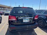 Used 2011 Kia Sorento LX w/ Convenience Pkg image 3