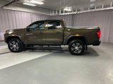 Used 2024 GMC Canyon AT4 image 4