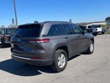Used 2023 Jeep Grand Cherokee Laredo image 5