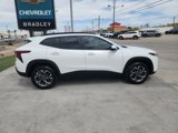 Used 2025 Chevrolet Trax LT w/ Driver Confidence Package image 3